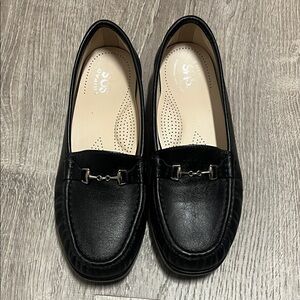 SAS Black Leather Loafers with Chain Detail